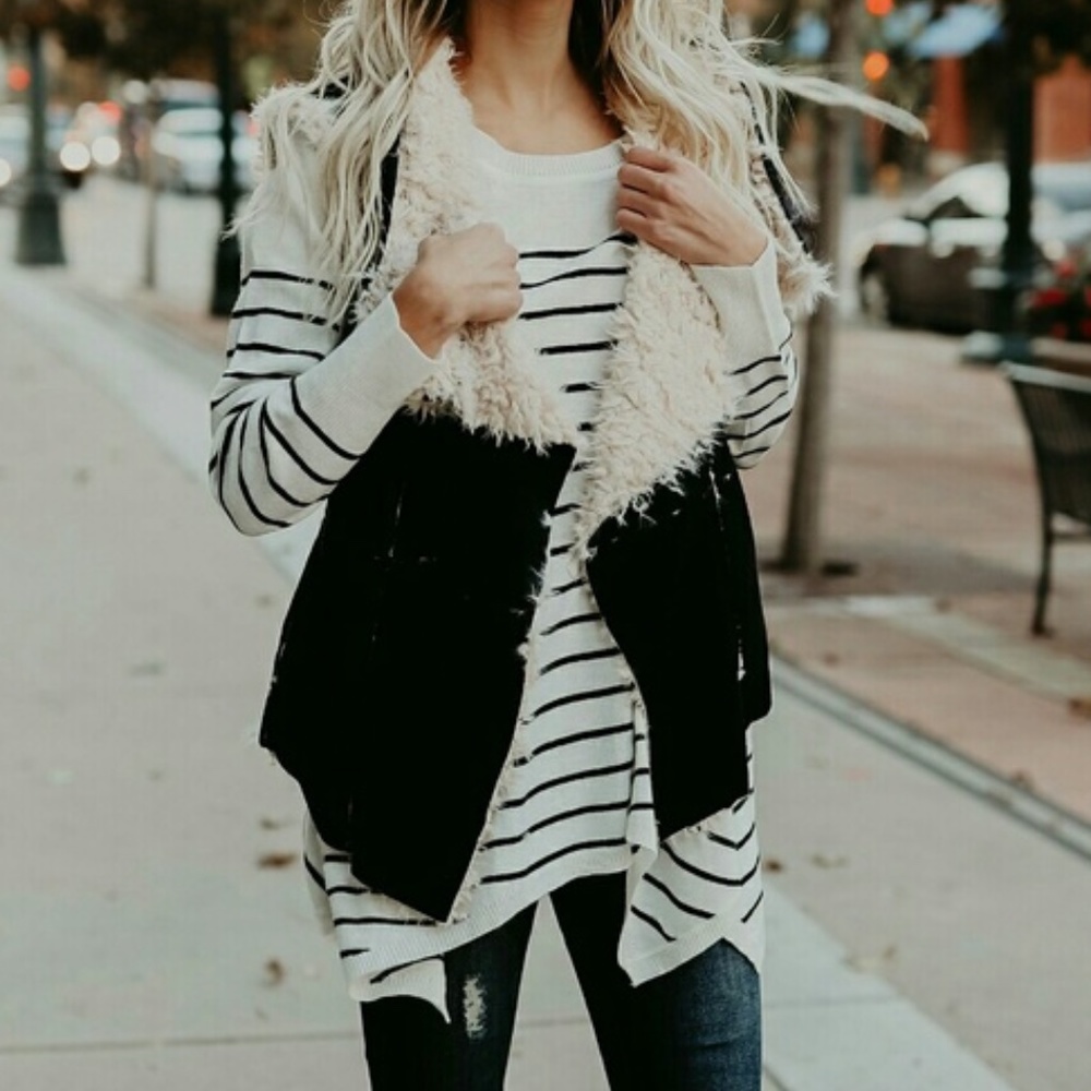 LLove Sweater size M/L